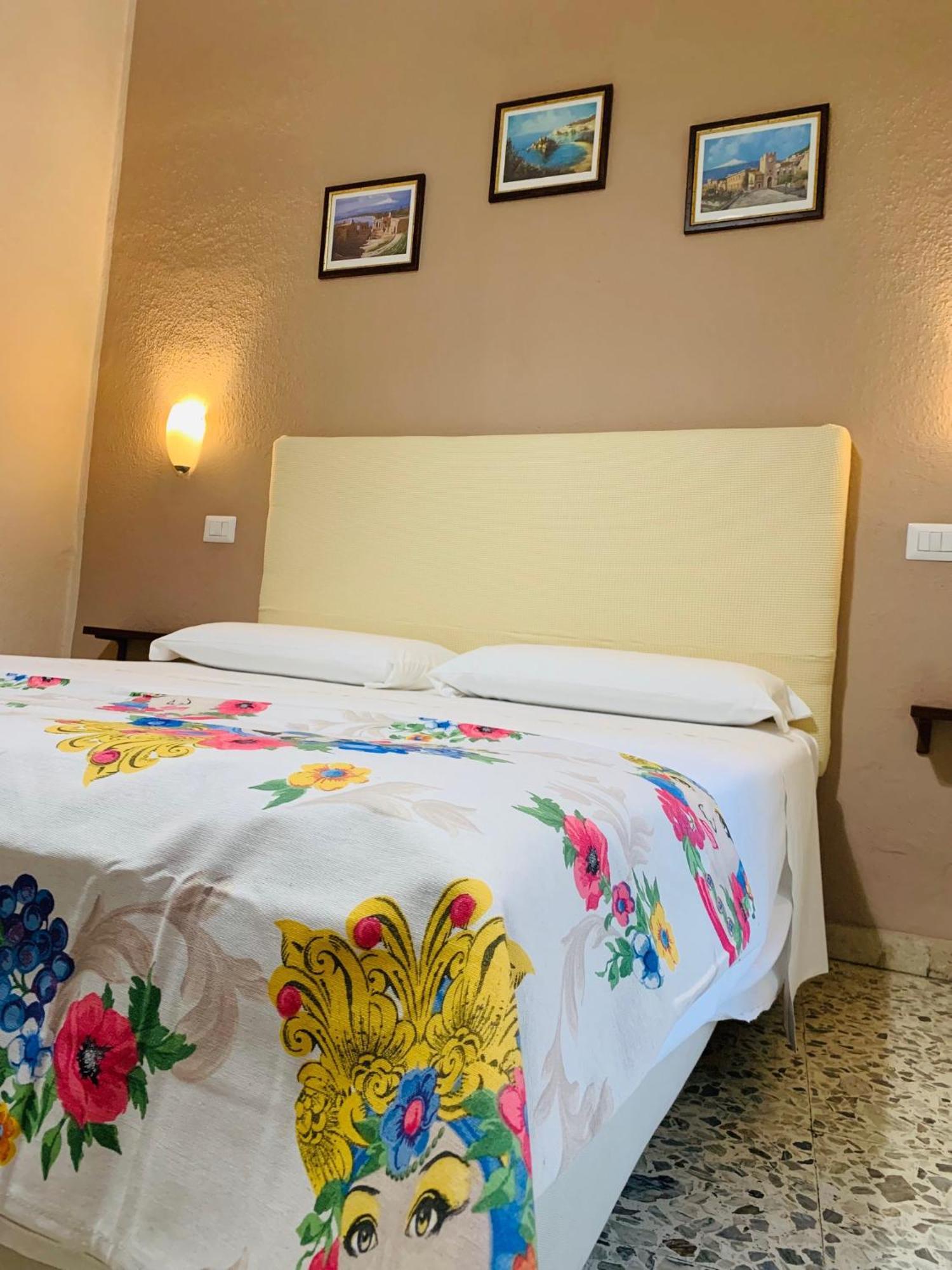 Casa Melany Apartment Taormina Luaran gambar