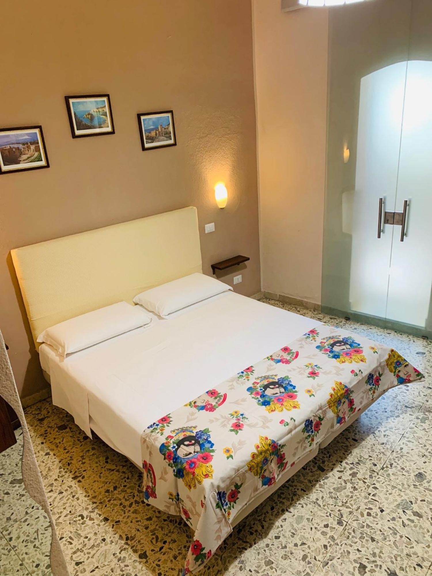Casa Melany Apartment Taormina Luaran gambar